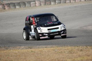 v1-volkicar-02